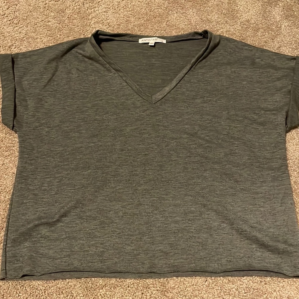 Grey top